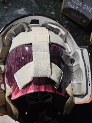 Bauer 960 Senior Non-Certified Cat Eye Goalie Mask