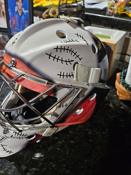 Bauer 960 Senior Non-Certified Cat Eye Goalie Mask