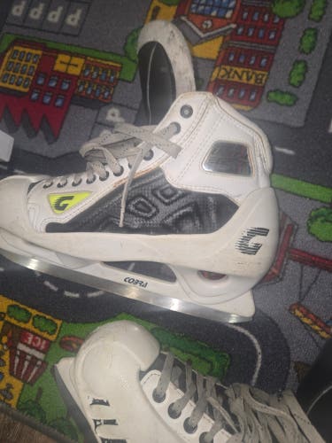 Graf Ultra G50 Hockey Goalie Skates Regular Width 9 (Used)