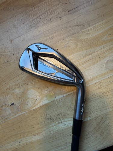 2019 Mizuno JPX 919 Hot Metal Right Handed Iron Set Regular Flex Graphite Shaft (Used)