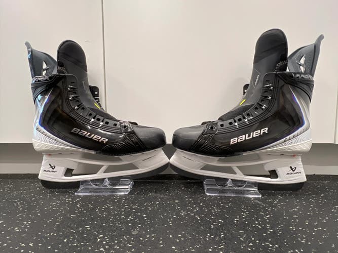 Bauer Vapor Flylite Hockey Skates 10 (Used LIKE NEW)