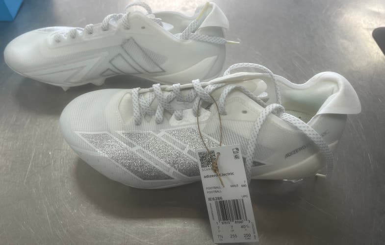 Adidas Soccer Cleats White Senior 7.5 11497-S000157165