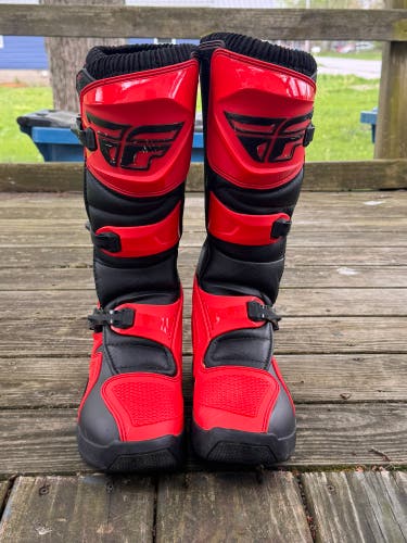 Fly Maverick men’s size 12