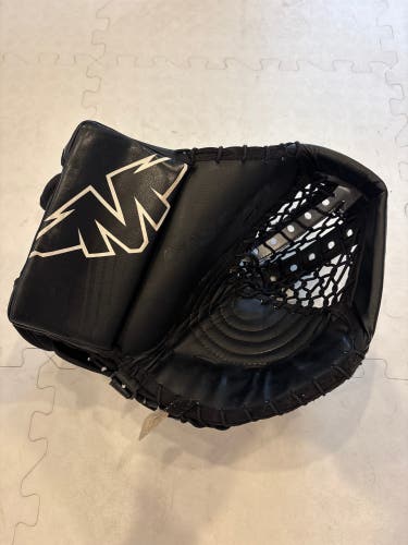 Mission Slyde 2.0 Regular (Used) Goalie Glove -Junior