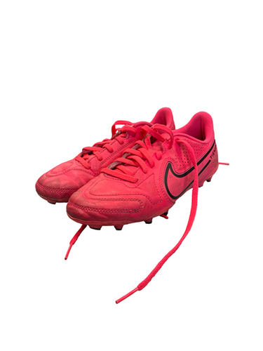 Used Nike Soccer Cleats Pink Junior 03.5 11682-S000127810