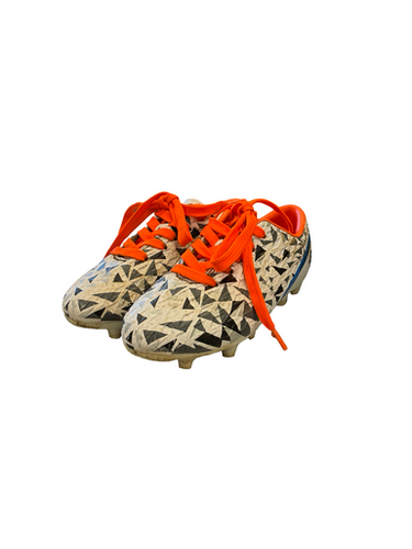 Used Soccer Cleats White Youth 11.0 11682-S000127824
