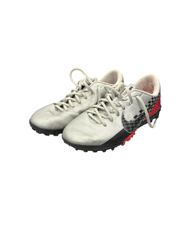 Used Nike Soccer Turf Shoes Grey Junior 05 11682-S000128555