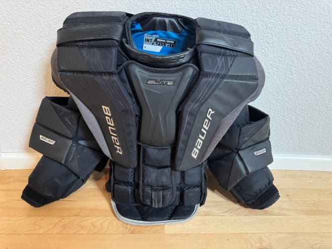 2022 Bauer Elite Goalie Chest Protector - Intermediate Medium (Used)