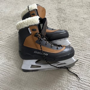 Brown/Black 2021 Bauer Whistler Hockey Skates Regular Width 8 (Used)