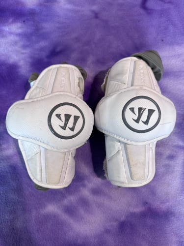 Medium Adult Warrior Burn Pro Arm Pads (Used)