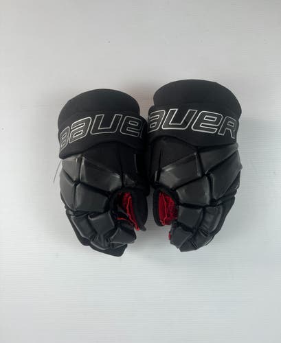 Like New 13" Bauer Vapor 3X Hockey Gloves - Black