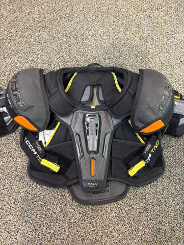 Small Senior CCM Tacks AS-V Pro Shoulder Pads (Used)