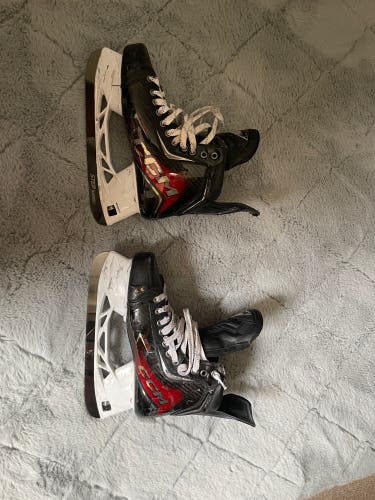 2025 CCM JetSpeed FT8 Pro Hockey Skates Regular Width 9 (Used)