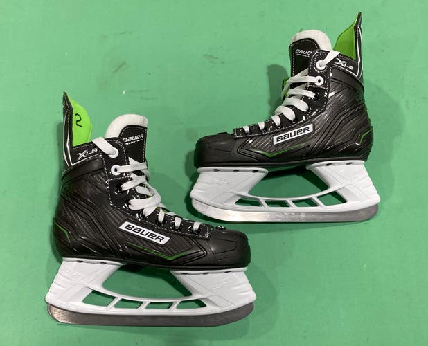 Used Junior Bauer XLS Hockey Skates Size 2 | GREAT CONDITION