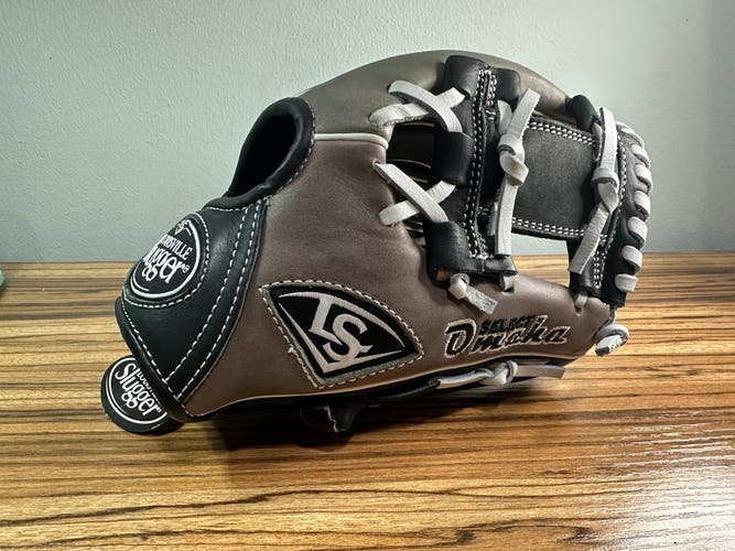 Louisville Slugger Omaha select RH Baseball Glove 11" (New)