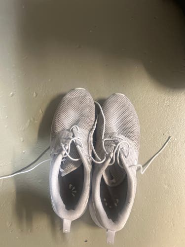 Men's Size M 10.0 (W 11.0) Nike Golf Shoes (Used)