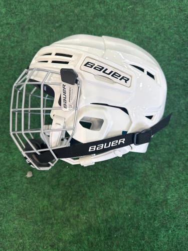 White Youth Bauer Prodigy Helmet (Used)