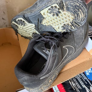 Men's Size M 9.0 (W 10.0) Nike Golf Shoes (Used)
