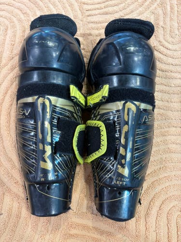 Youth CCM Tacks AS-V Pro Shin Pads 9" (Used)