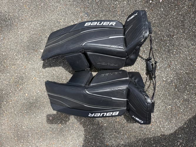 Medium Bauer GSX Goalie Leg Pads (Used)