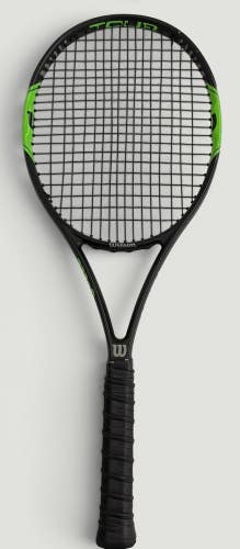 Wilson BLX Tour 103 grip size 4 3/8 Tennis Racquet