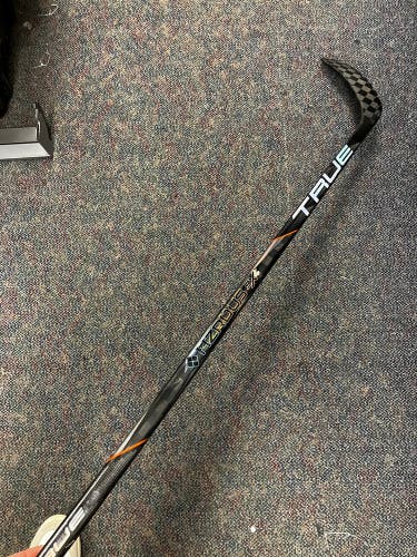 Youth True HZRDUS 9x4 Hockey Stick Right Handed T92 Less Than 30 Flex (Used)