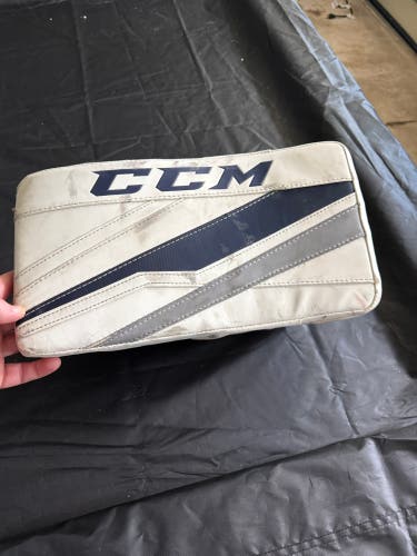 CCM Extreme Flex 3.9 Regular (Used)