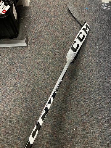 Senior CCM Extreme Flex 5 Goalie Stick Regular 25" Paddle (Used)