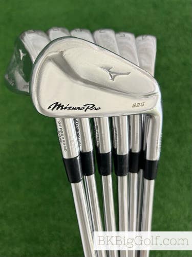 Mizuno Pro 225 Forged Iron Set 4-P / Dynamic Gold 120 Stiff +1