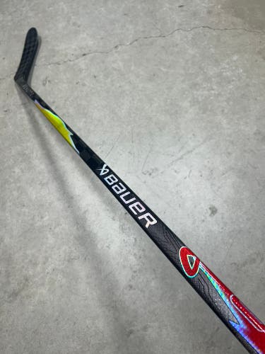 65 Flex P28M Senior Bauer Flylite Right Hand Hockey Stick (New) Pro Stock