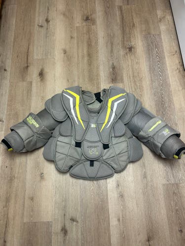 Large Vaughn Velocity V7 Goalie Chest Protector (Used)