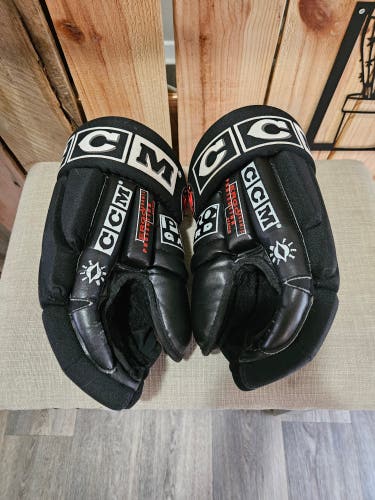 CCM Gloves 14" (Used)