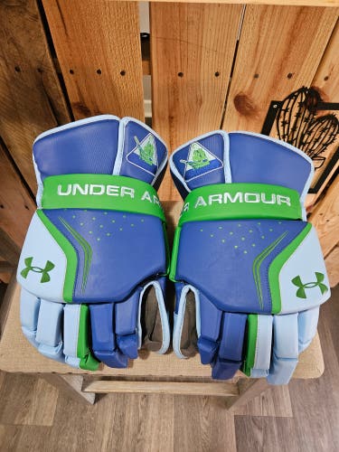 Under Armour Goalie Gloves (New)