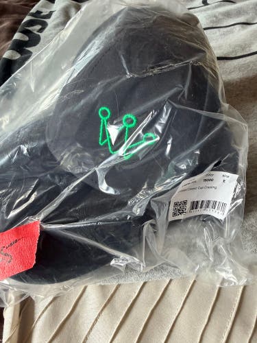 Black Adult Unisex One Size Fits All Kjus Hat (New)