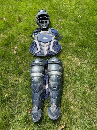 Blue All Star System 7 Axis Catcher's Set (Used)