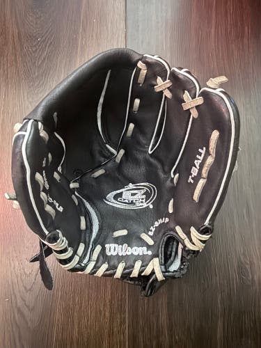 Good Condition - Wilson A0425 ZS10-MLB 10" Youth T-Ball Baseball Glove Right Hand Thrower RHT
