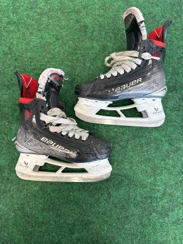 Junior Bauer Vapor X5 Pro Hockey Skates (Extra Wide) Size 3 (Used)