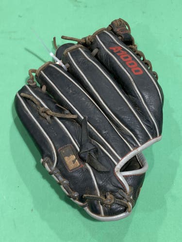 Used Wilson A1000 Right Hand Throw Baseball Glove 11.5"