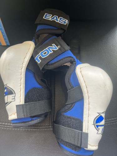 Junior Large/ Senior S/M Easton Elbow Pads (Used)