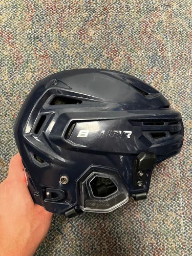 Medium Bauer Re-Akt 150 Helmet (Used)