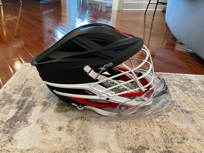 Matte Black Cascade XRS Pro Helmet (Like New) SEND OFFERS. WILLING TO NEGOTIATE