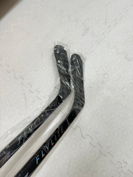 Senior Bauer Vapor Flylite Left Hand Hockey Stick P92 65 Flex Lie 5 (New)