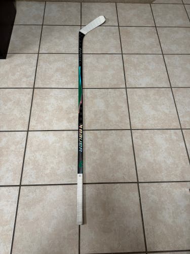 Bourque Senior Bauer Twitch Right Handed Hockey Stick 77 Flex (New)