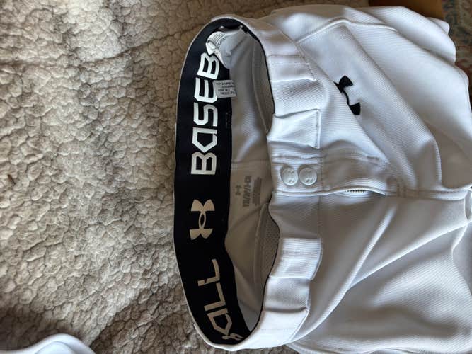 White Men's Small Youth Under Armour Game Pants (Used)