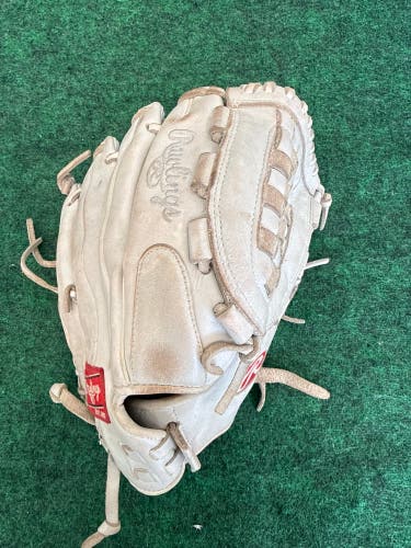 White Rawlings Gg elite RH Softball Glove 12.5" (Used)