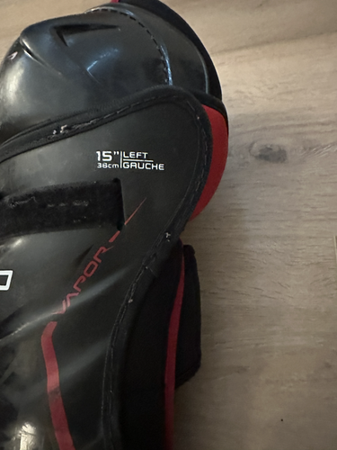 Senior Bauer Vapor X100 15" Shin Pads (Used)