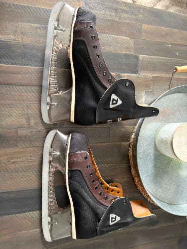 Very rare Daoust Hockey Skates 7 (Used) with clear tuuk’s
