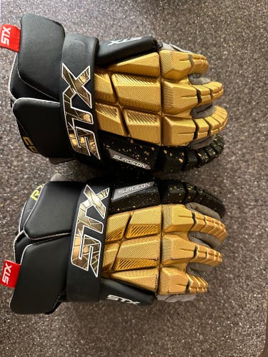 STX Surgeon RZR2 Lacrosse Gloves (Used) Combine Edition Black/Gold