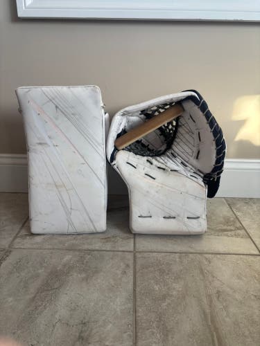 Bauer shadow glove / 2 piece blocker