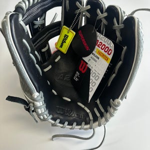 Wilson A2000 RH Pitcher's Softball Glove 11.75" (New)